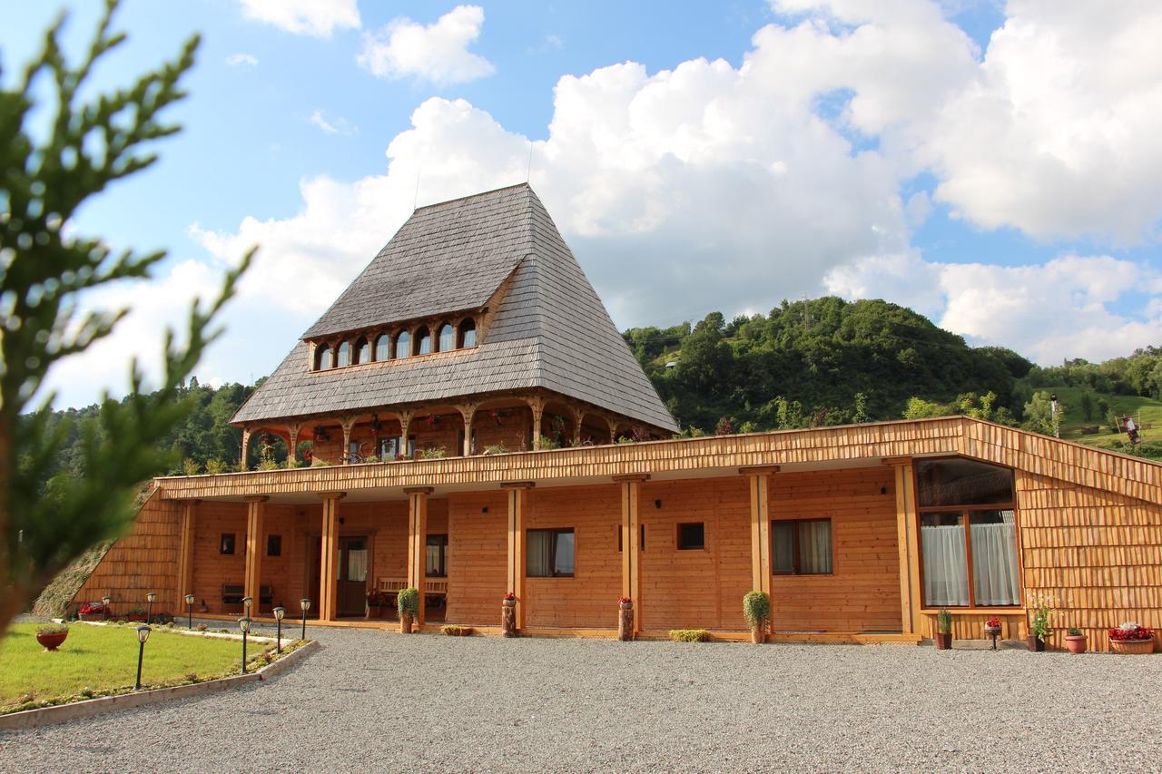 Casa Ralucai Moisei Exterior foto