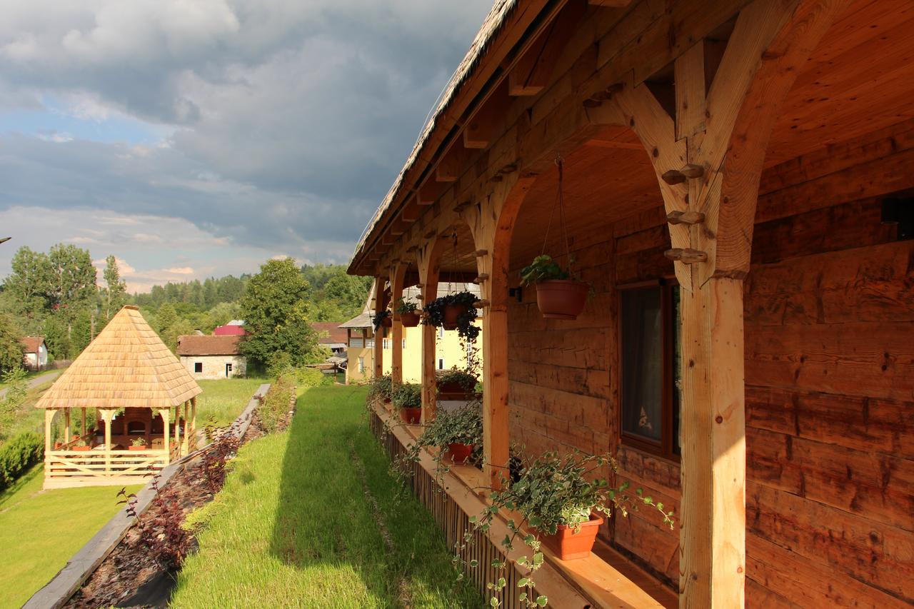 Casa Ralucai Moisei Exterior foto